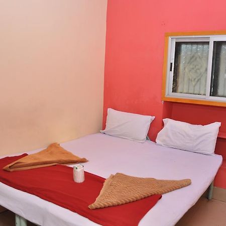 Manju Guest House Хампи Экстерьер фото